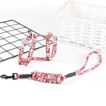 "Adjustable Harness & Leash Set for Cats & Small Dogs | Secure & Comfy Traction Collar"