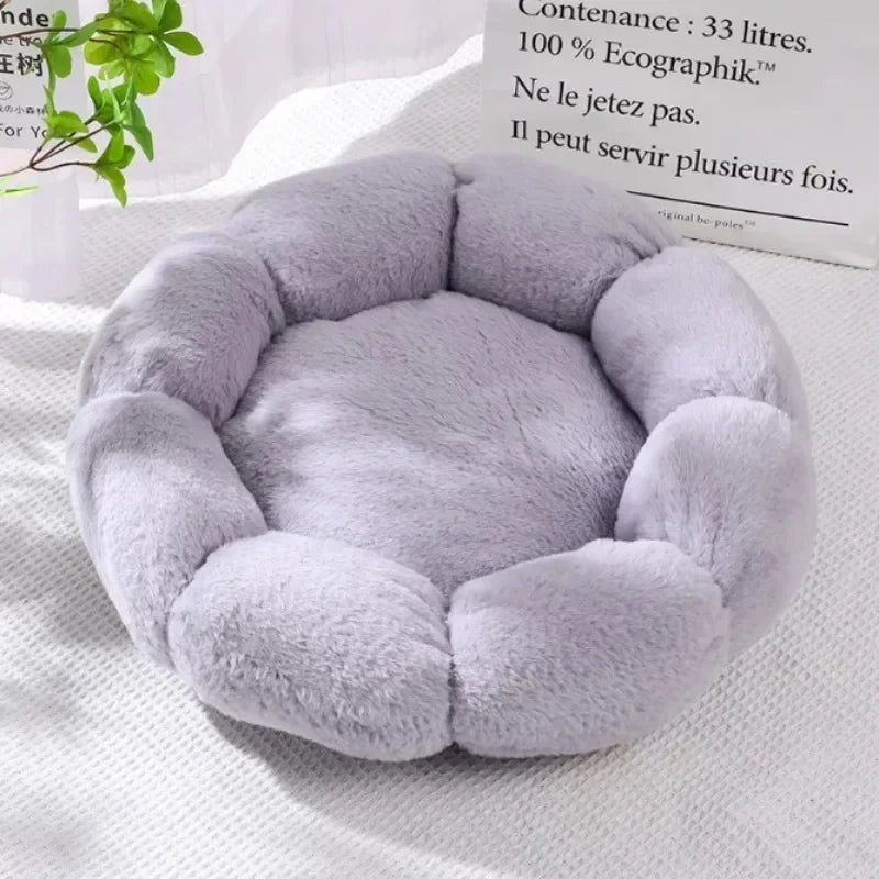 "Flower-Shaped Cozy Pet Bed – Plush, Stylish, and Perfect for Any Space"