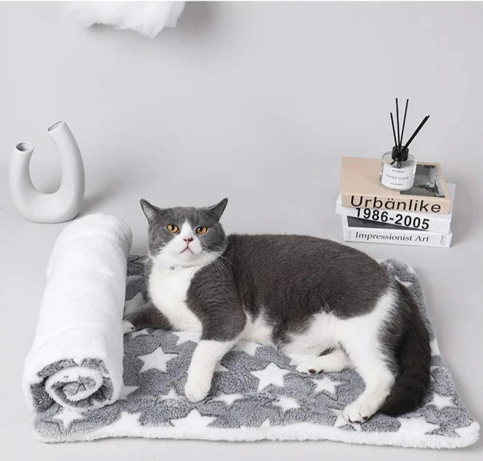 "Ultra-Soft Pet Sleeping Mat | Cozy Cushion Blanket for Dogs & Cats of All Sizes"